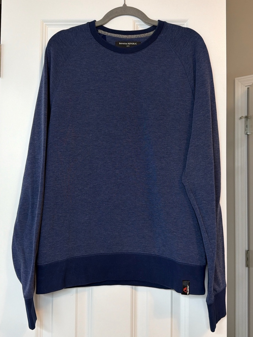Banana Republic Men’s Navy Blue Crewneck Sweatshirt